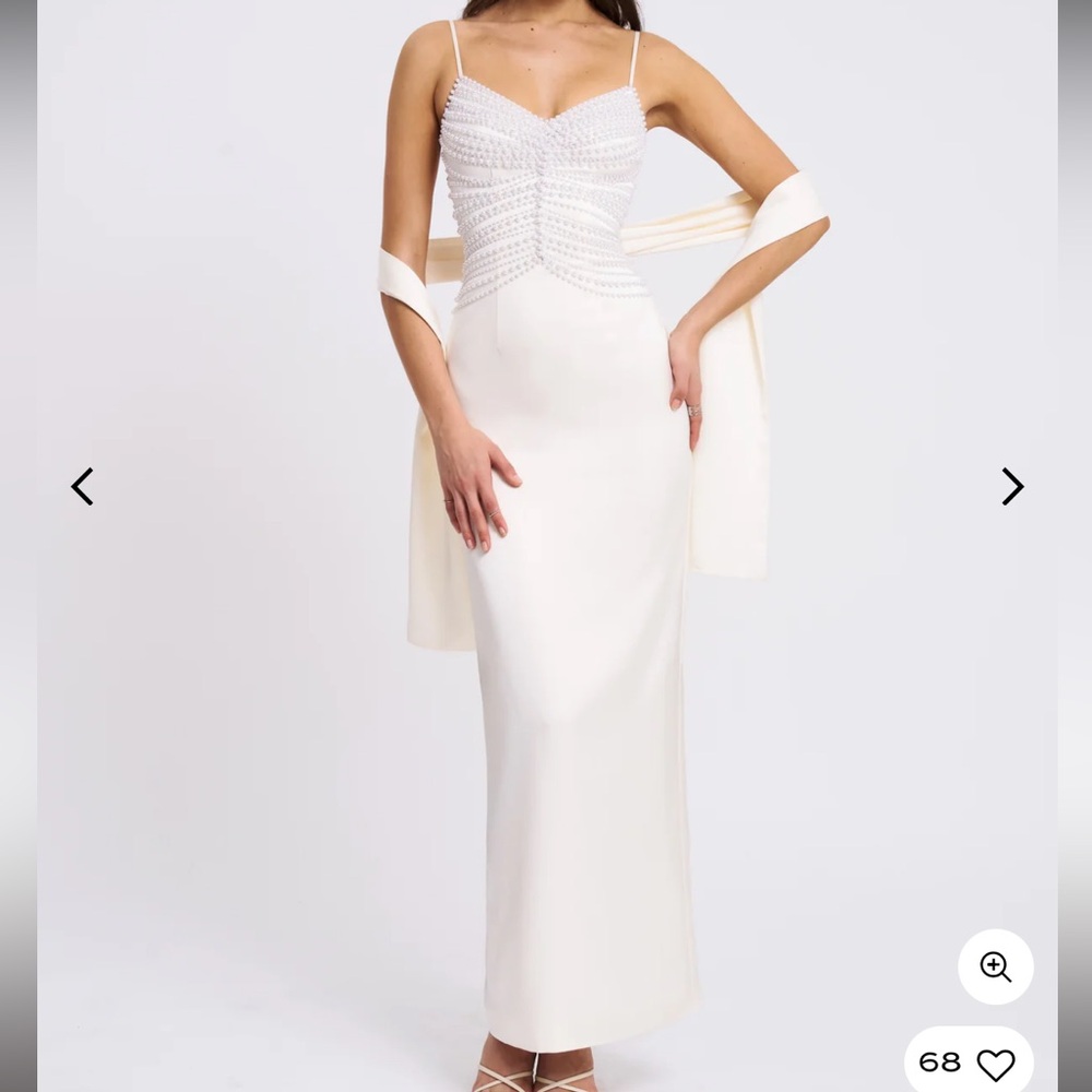 Miss Circle white maxi dress